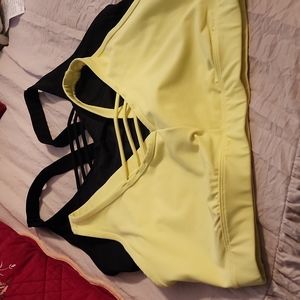2 women's sport bras